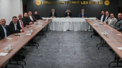 1.Olağan Genel Kurul sürecini tamamlayan Isparta Müteahhitler Birliği’nde, kurucu başkan