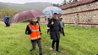 Eğirdir’de yıllardır atıl durumda bulunan tarihi tren garı mevkii, Eğirdir