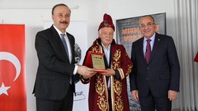 Ahilik Haftası etkinlikleri kapsamında Isparta’da yılın ahisi 63 yaşındaki terzi