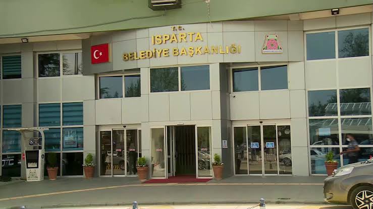 Isparta Belediyesi’nde uzun yıllardır devam