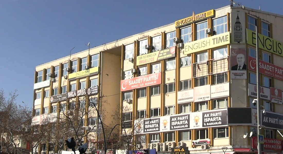 Isparta’da Kaymakkapı Meydanı ile ilgili